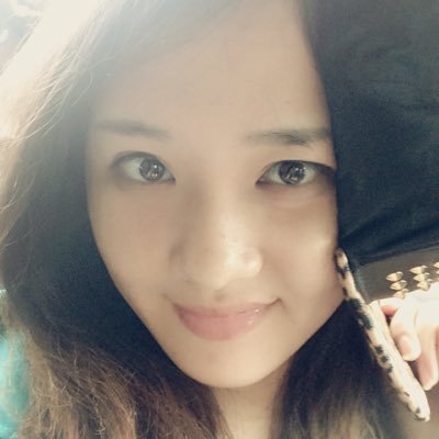 betterDanna's profile picture. one kiss