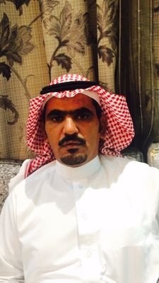كان الردي قامت تغرّه هقاويه
ماعندنا عن لطمة اللاش مانع
والا الكفو نفرح ليا حل طاريه
لو كان ما يملك عقار ومصانع