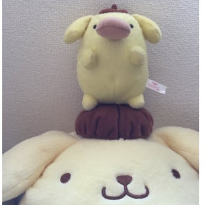 2歳差姉妹のマッマ。推しはポムポムプリン。好き：謎解き、メルカリ売買、脱出ゲーム、絵描き、YMO（涙）、猫、駐輪場、一人時間。ポイ活達成するとゲームやめちゃう。AutoCAD（2D）歴14年。イラレ、フォトショが一応使える。Blenderに苦戦中。