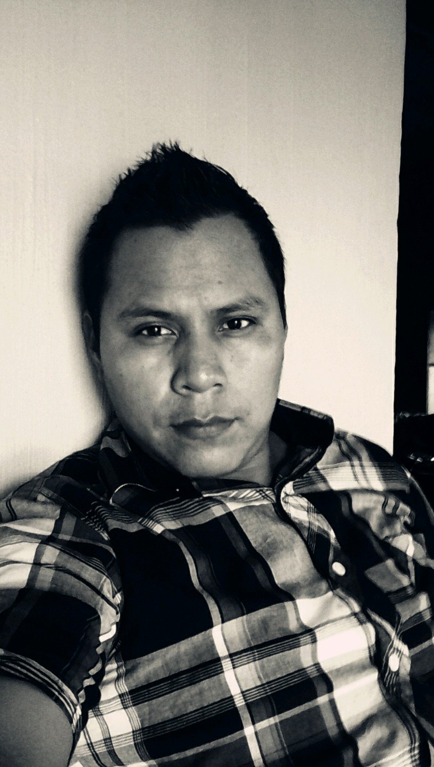 betovelazquez03's profile picture. 