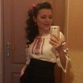 Sky_Nata_08's profile picture. Я так її, я так люблю
Мою Україну убогу,
Що проклену святого Бога,
За неї душу погублю!..