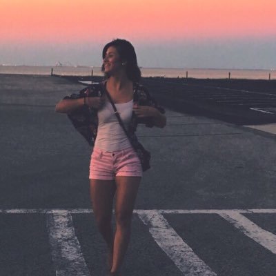 Sophia_25H's profile picture. It's a real world NO glass shoe NO seven dwarfs NO frogs that turn into princes with a kiss, BUT you can make your own fairy tale with a happy ending❤️