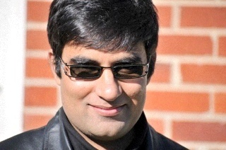 Surjeet9's profile picture. 