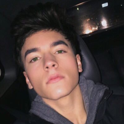 i make videos ☁️ im secretly a super hero COME MEET ME https://t.co/OdLlcoQC1H rp dont get butthurt