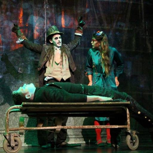 Lic Cs Políticas EEPA-UCV . Actriz de teatro . Ex bailarina Amante de lo gourmet . Speechwriter #lidera7 #UCV