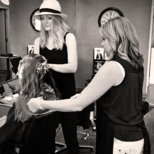 salon2027's profile picture. specializing in beautiful color