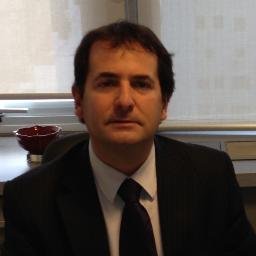 Lic. Adm de Empresas. Papá de Tomás y Chloe. Enamorado de Mariela. Socio Vitalicio Platino y Vocal de Comisión Directiva del Racing Club de Avellaneda