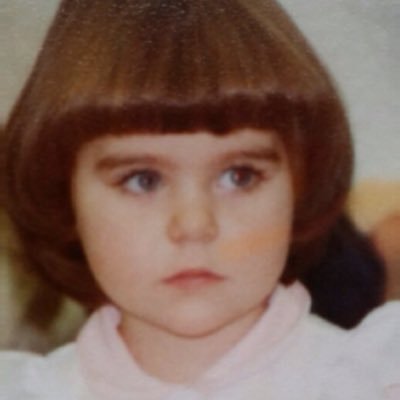 fi_johnston's profile picture. Mother of two, auntie, daughter and friend. Seeker of balance and serenity. Lover of books and music.