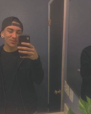 tttyyyllleerrr's profile picture. bye.