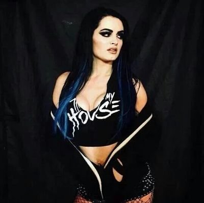 Wild Heart. Gypsy Soul. Glampire.Made history once or twice. 2x Diva's Champion. #TotalDiva | Single