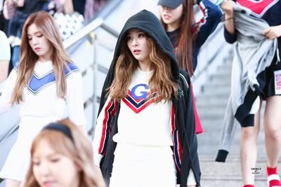 — @cxnstellationrp | and hello, kim jisoo. you're my sunshine.
