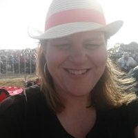 Marg W (@margreads) 's Twitter Profile
