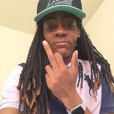 Living The Good Life! #MoneyRunners #WealthyHabits #NoSleep #TooLivee #1000 Send Business Inquiries & Beats NoSleepJustGrind247@Gmail.com #TeamLesbian