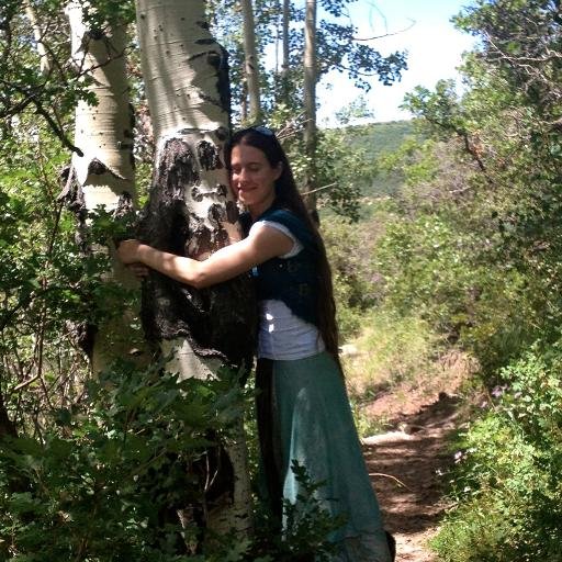 Scientist slash artist. Currently a graduate student at NMSU; formerly with the USGS. Really into plants, rocks, and dirt.