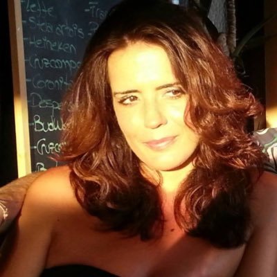 AnaArzadun's profile picture. 