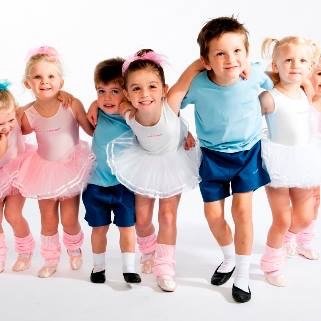 Babyballet Cleckheaton, Mirfield & Ossett holds award winning pre school dance classes for girls & boys from 6 months+ Contact Miss Siobhan to book: 07515058629