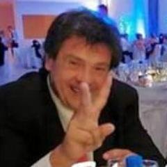 arielzaballa's profile picture. Bahiense, Peronista, Gastronómico, intentando aportar para mejorar la realidad social que nos toca vivir.