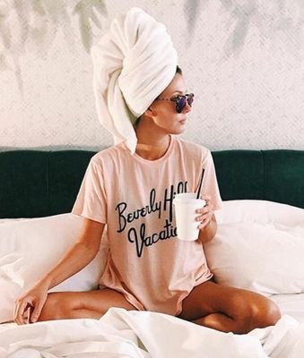 _xovibe's profile picture. little classy, little hood.