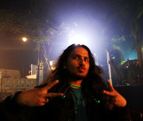 theredbantoo's profile picture. watch this space  !!