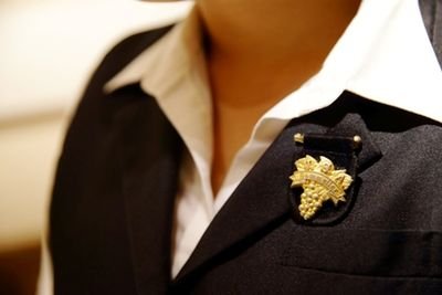 braparajun's profile picture. ブラッスリーパラディでノムリエールをしてましたが、ひょんなことから経堂で独立することに。２０１９年３月２７日にLe Petit Paradisをオープン。
ワインのネット販売も始めました。家飲みのお手伝いをさせていただきます！https://t.co/iBtPAvzTkg