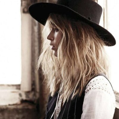 r_k_dg's profile picture. ...