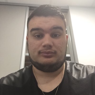 LorenzoBenji93's profile picture. 