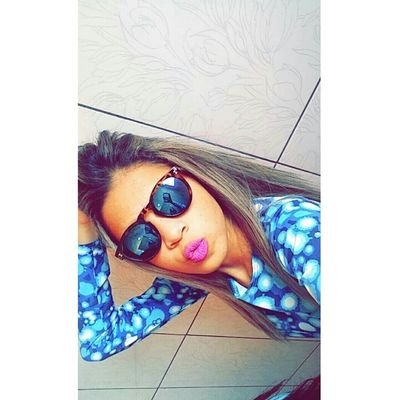 minha mente e um labirinto e meu coração chora... Chora agora é ri depois
snap:renatinhaaloira