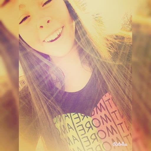 sooffcontreras2's profile picture. Una sonrisa para cada lágrima y un abrazo para cada tristeza~