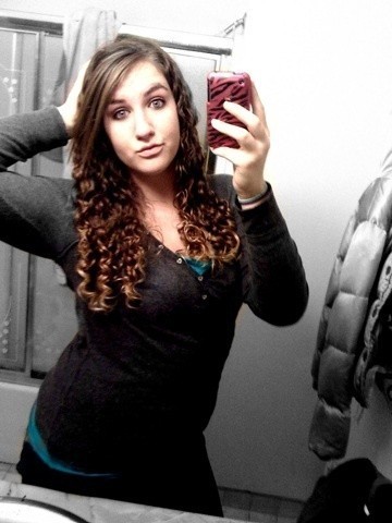 Lyndsay76304's profile picture. 