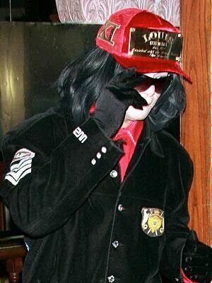 lizjosephjacks's profile picture. it's funny how we can remember the lyrics to hundreds of songs  , but we can't remember anything when we study for a test I❤Peter.M