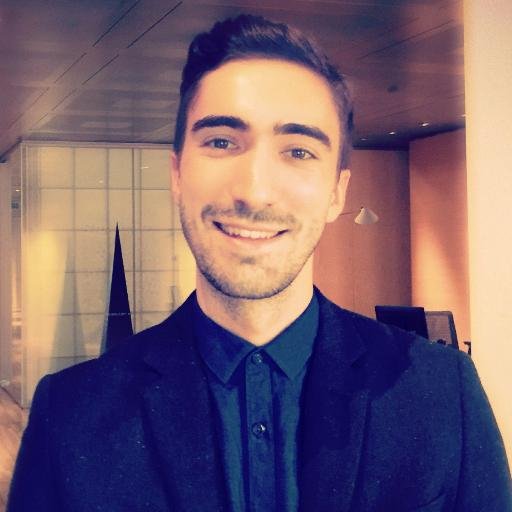 Je tweet essentiellement sur l'actualité #banque, #startup, #fintech