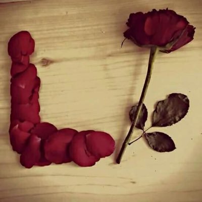 LubnaAbdullah6's profile picture. قلبي جميل، وأنا خائفٌ عليه♡