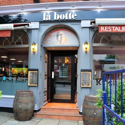 La Botte is an authentic Italian restaurant based in Edenbridge,Kent,serving delicious traditional Italian food!
Call 01732 863873 for reservations or takeaway!