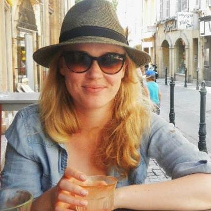 Marketer, UX Designer, techie,linguist, addicted globe trotter and food and wine enthusiast
