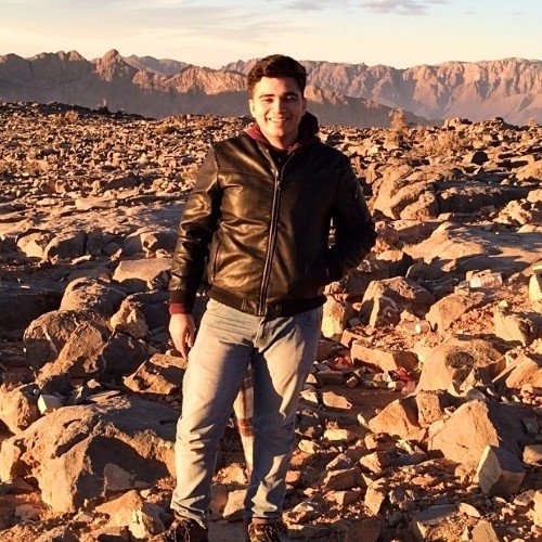 ShafShahid's profile picture. roughing up one side of the life to get some reverse swing going