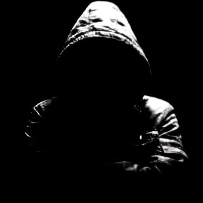 ورثت صفات والدي ( رحمة الله ) فامتلكت الثقه في حديثي في تفكيري وفي احترامي وفي تربيتي واعرف من انا ومن اكون لذاﻻاحتاج ملاحظات احد الخاص للظرورة أغرد ب #mgrd