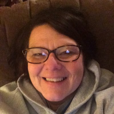 fatjills's profile picture. life's too short to eat bad cupcakes!