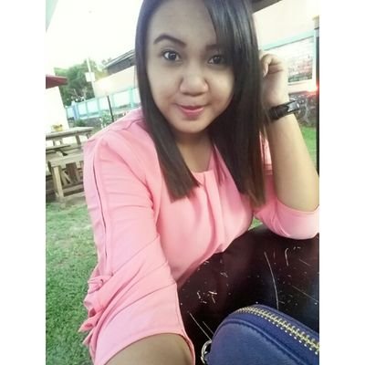 Jangan pernah berhenti bermimpi...karena tak ada yang mustahil...selama mau berjuang untuk meraihnya ;)