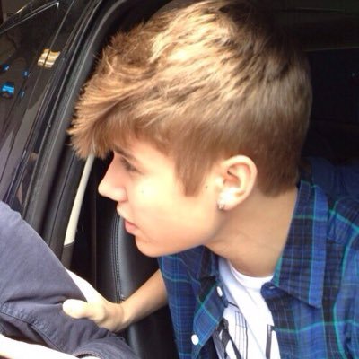 snakskqksk's profile picture. twitter feito para ajudar em votações