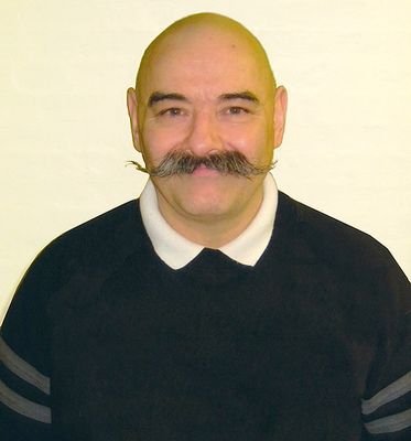 PePeBotiK4's profile picture. Me gusta mucho tener ideas contradictorias, por que aunque siempre meto la pata, siempre tengo razón.