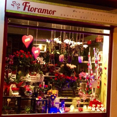 Floristeria en la zona financiera de Madrid (Azca-Castellana). Tenemos lo que necesitas para tus ocasiones especiales, San Valentín, cumpleaños, nacimientos...