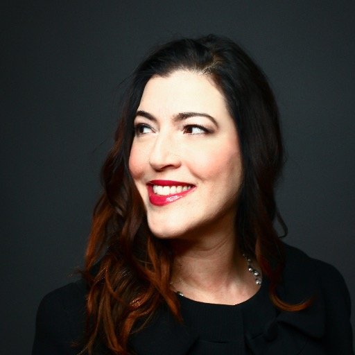 Jamie leads teams in the use of human-centric, strategic thinking with transformative technologies to engage customers and build brands for clients.