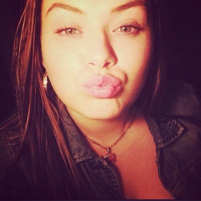 itsLala_622's profile picture. i JUST came up in it ; a lil bit self centered !