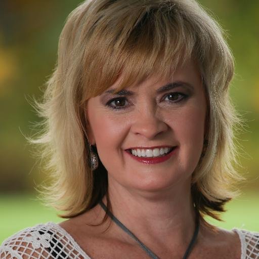 I am a Team Manager for Redfin. for Northern New England! Buying or selling I can help you!
