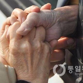 생각하는 백성이라야 산다. 자유,평등,정의가 구현되고 사랑이 넘치는 새상을 꿈꾸는 민초. 함석헌사상연구소/통일운동/북미민주포럼