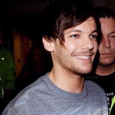 tomlinshired's profile picture. crinkly-eyed giggly louis is the cutest