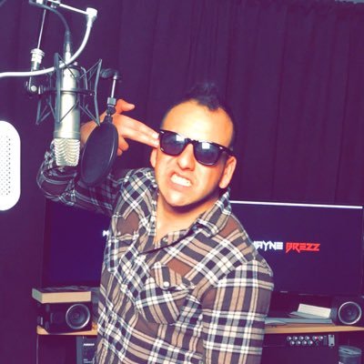 rapper/singer/songwriter/clothing designer /model #iamwreklessthegreat follow me on Instagram @wrekless_b or snap me @ ztrent2014 ✈️
