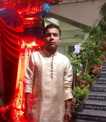 Son, Husband , Friend, Philosopher, Bollywood movie addict, Engineer , Proud Father.... And still dreaming for many more things...