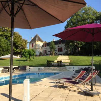 For private hire Stunning Chateau Dordogne France. Capacity 30 people. Lge pool & grounds Nr St Emilion Bergerac airport 22km bedrooms all ensuite. Dogs welcome