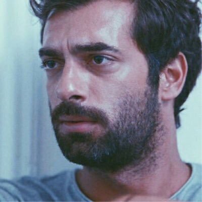 Abookheladdd's profile picture. يشدّ فيني الحنين .. لـ ماضي أيامي وأحنّ له كثر ماهو .. داخلي يقسى !! مهما تمرّ السنين .. وتمضي أعوامي ما زلت مشتاق إلى .. أيام لا تُنسى !